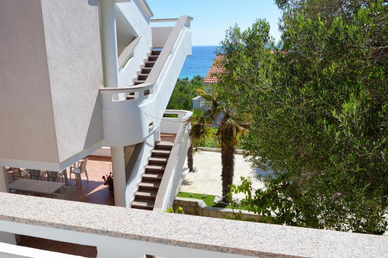 Apartments And Rooms By The Sea Jakisnica, Pag - 4160 Лун Экстерьер фото