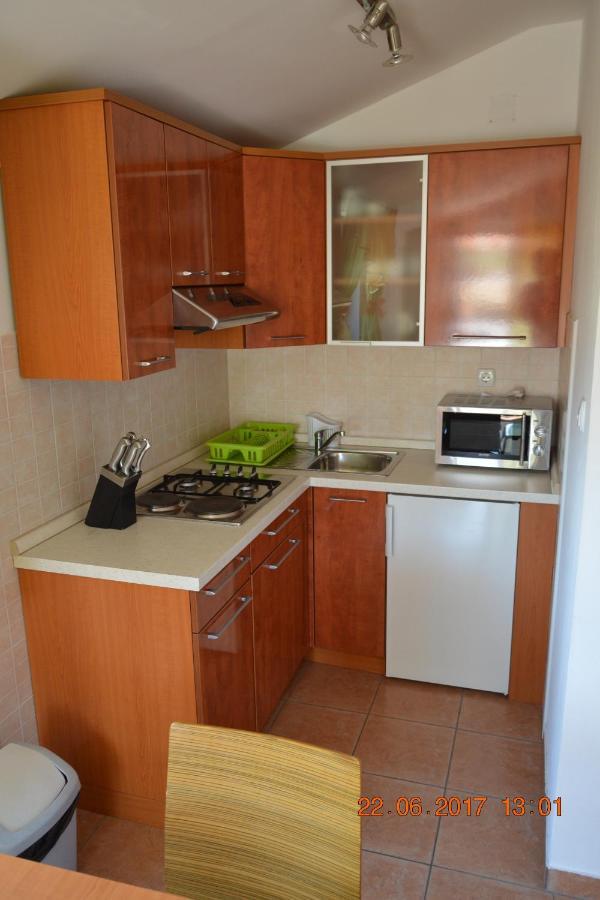Apartments And Rooms By The Sea Jakisnica, Pag - 4160 Лун Экстерьер фото