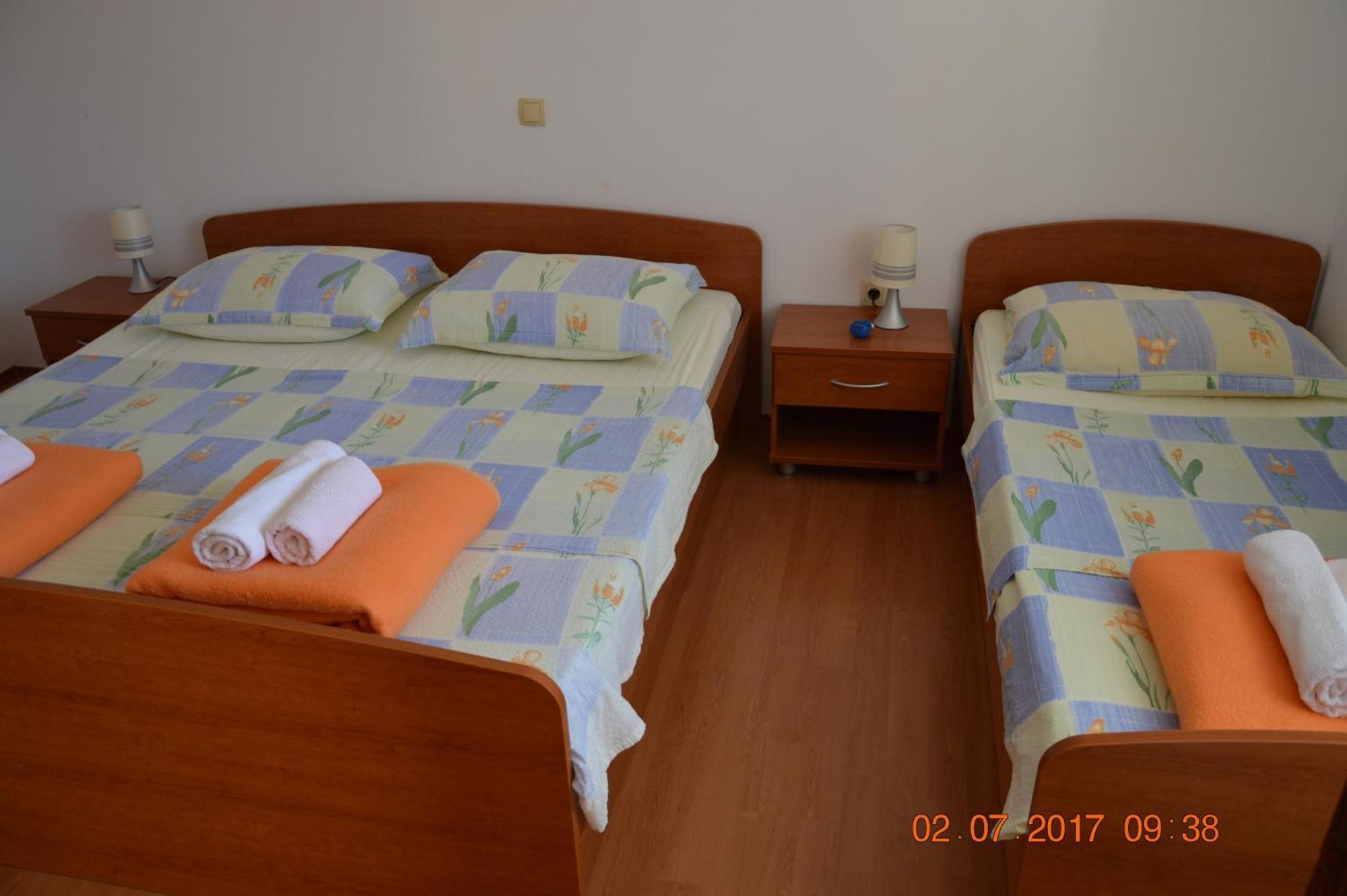 Apartments And Rooms By The Sea Jakisnica, Pag - 4160 Лун Номер фото